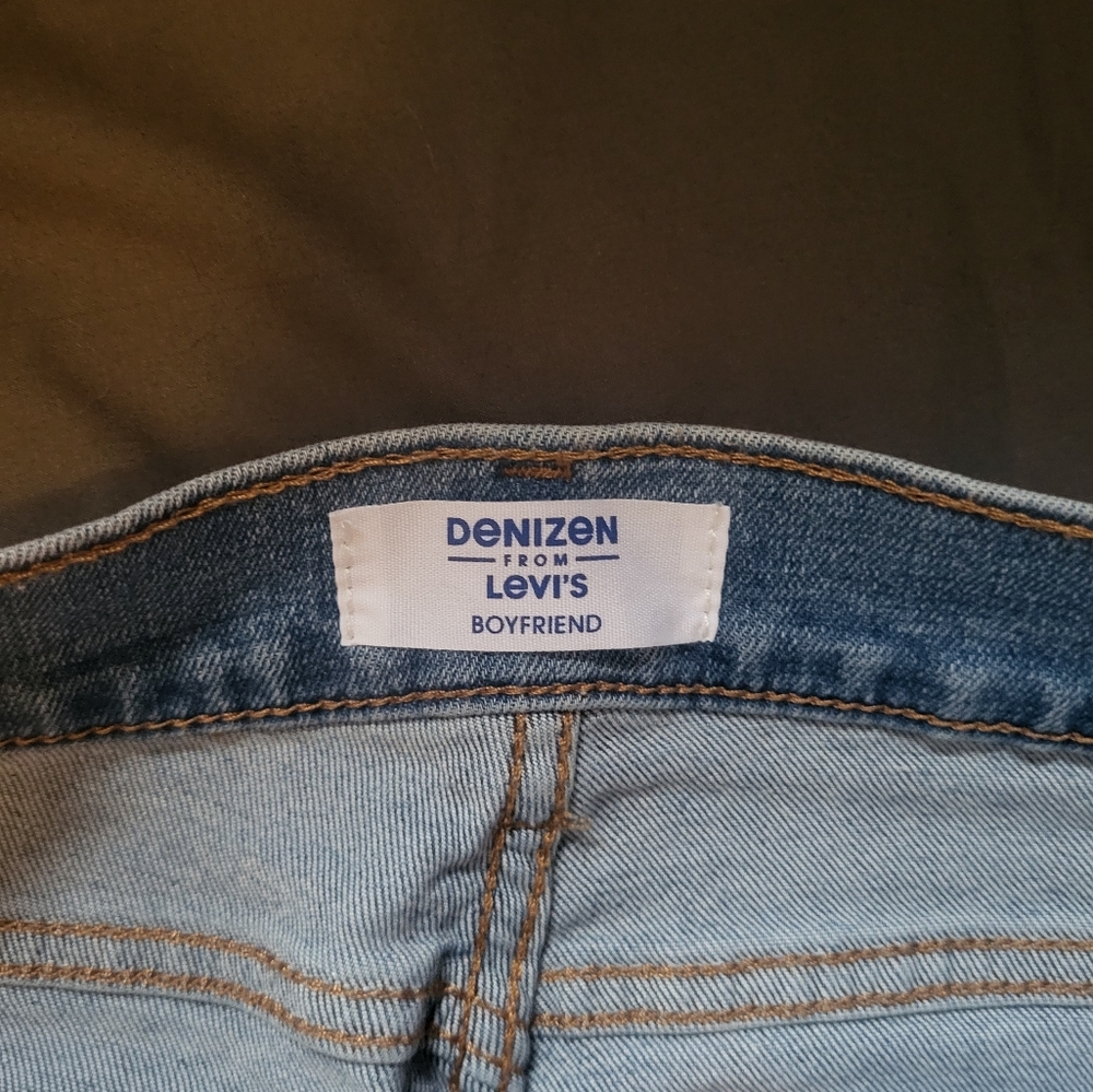 Women's Denizen By Levi Boyfriend Jeans Size 4 - Picture 2 of 6